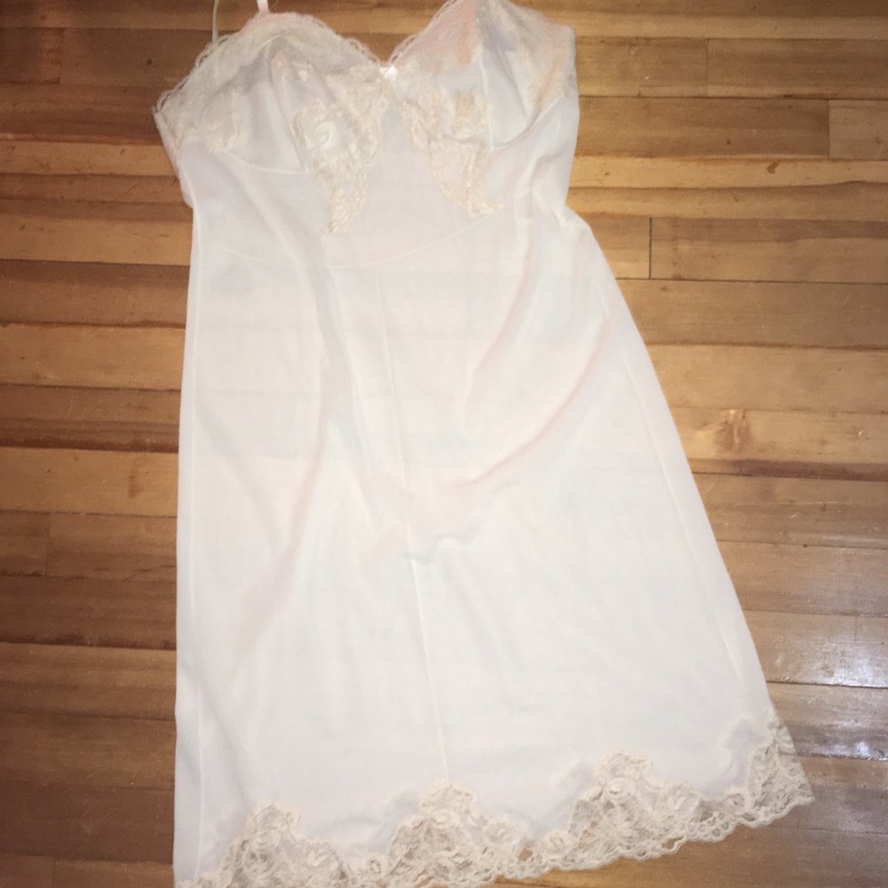 VINTAGE SHEER LACE SLIP